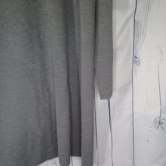 Bloomingdale's Vintage Gray Women's Long Snap Front Sweater 100% Wool NWT - Picture 13 of 15